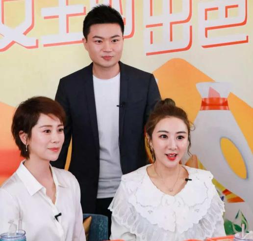 张翰现身薇娅的直播间,被八卦:你女朋友卸妆后是什么样的?