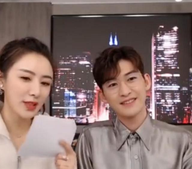 张翰现身薇娅的直播间,被八卦:你女朋友卸妆后是什么样的?