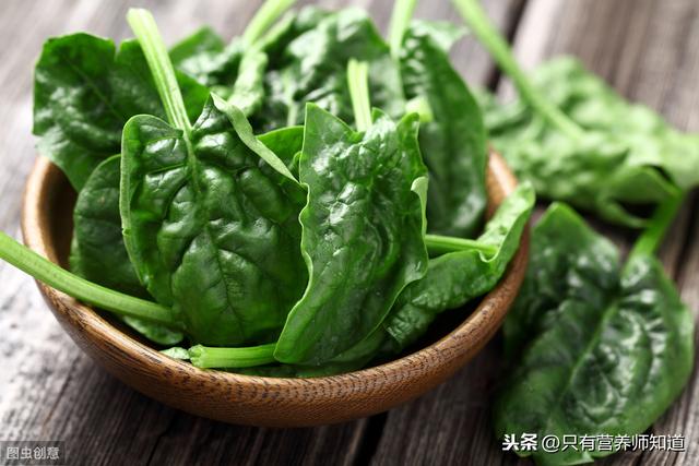 菠菜如果不焯水吃是不是长期下去会造成结石?