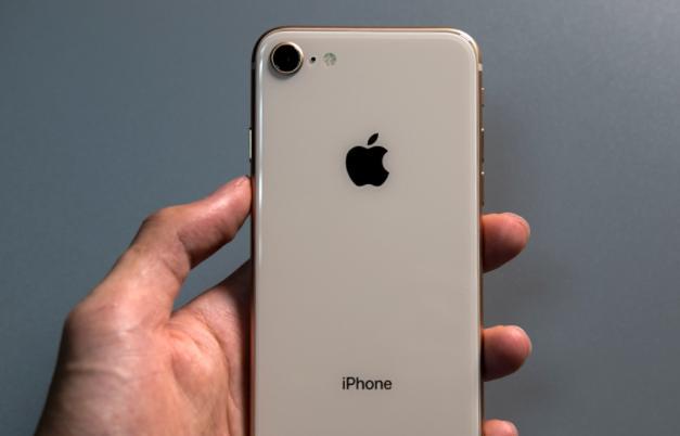 iphone手机别瞎买,这3款机型才最值得入手,用三五年没问题