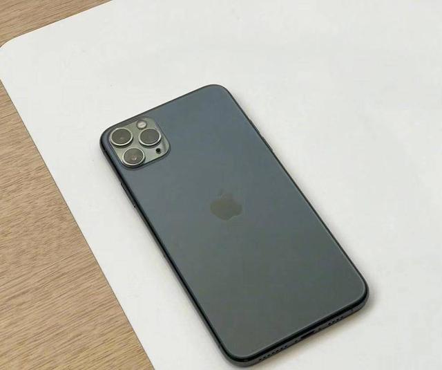 忠言逆耳,这三款iPhone手机真的不值得入手了,别再跳坑