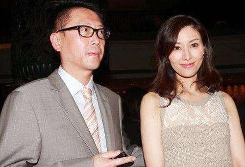 57岁何超琼与“知己”相伴9年,对方被称之为“香江才女”