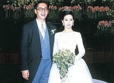 57岁何超琼与“知己”相伴9年,对方被称之为“香江才女”