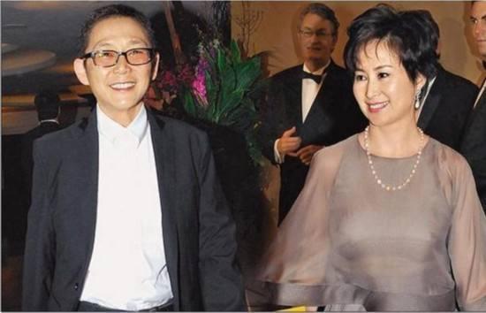 57岁何超琼与“知己”相伴9年,对方被称之为“香江才女”