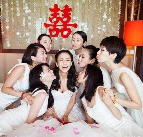 有一种伴娘团叫佟丽娅,曾被嘲不够排场,如今全都红到高攀不起