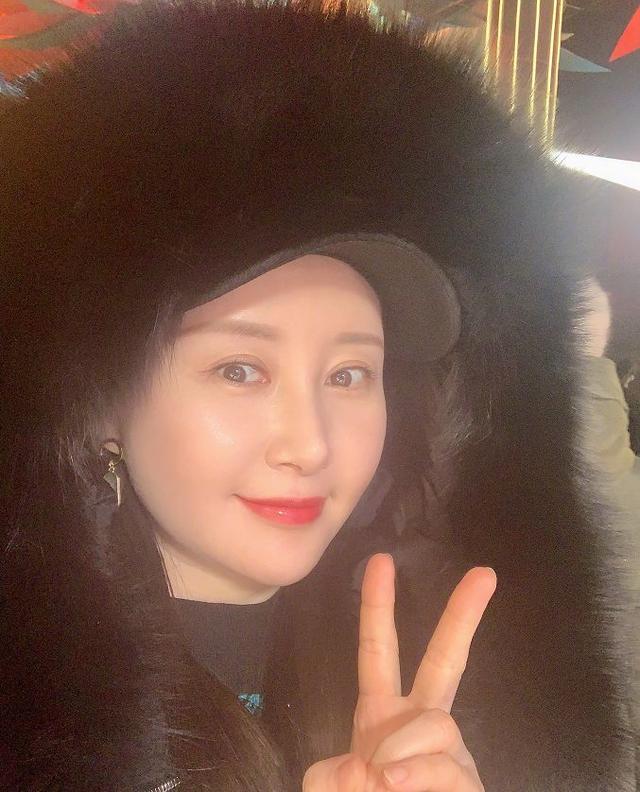 32岁舒畅终曝光恋情!男方肥头大耳撞脸钱枫,舒畅大脸神似李湘