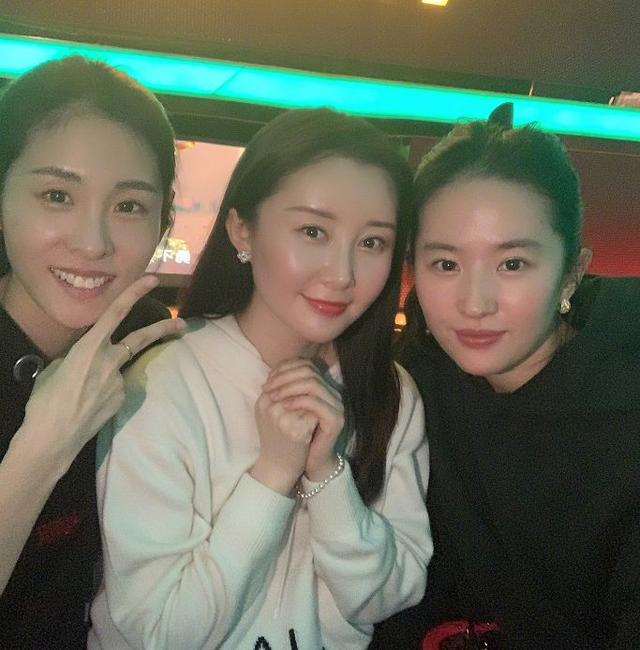 32岁舒畅终曝光恋情!男方肥头大耳撞脸钱枫,舒畅大脸神似李湘