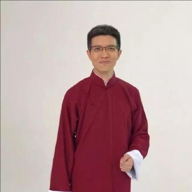 朱广权再出金句!被称央视段子手一哥的他,是手语老师的“噩梦”