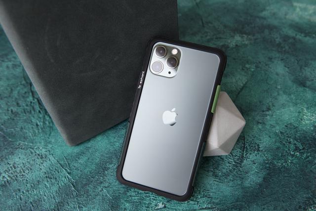 当iPhone 11用这个189元手机壳后,手感蓬荜生辉,还暗藏黑科技