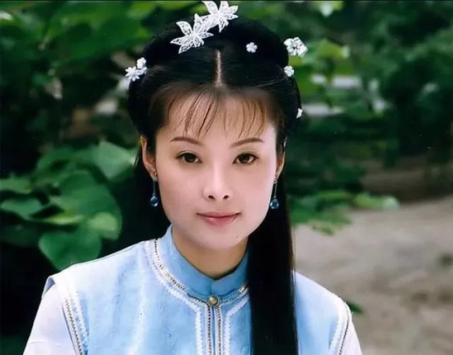 一代侠女的娱乐圈恩仇记:没了杜小月滤镜的袁立,还剩什么?