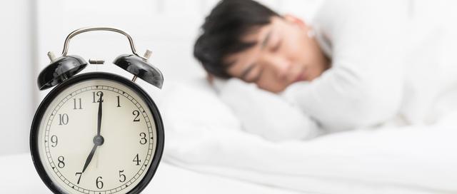 晚上经常失眠,睡眠差如何调理?6个小妙招教你快速进入深度睡眠