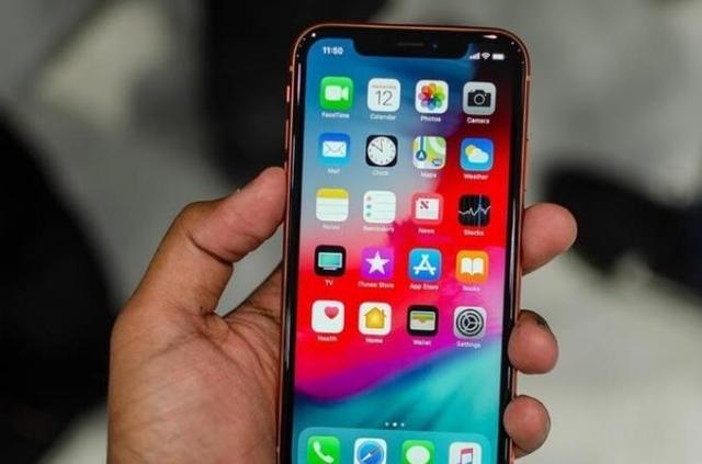 相差300块,iPhoneXR与iPhone8Plus谁更值得买?看这4点就够了