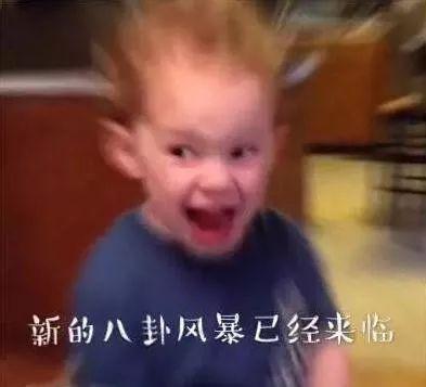 豪门贺新年差距大?百亿富豪大宴宾客很豪气,赌王四太却打包剩菜