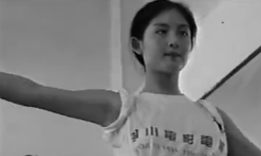谢娜又挨骂了!她到底挡了谁的道?