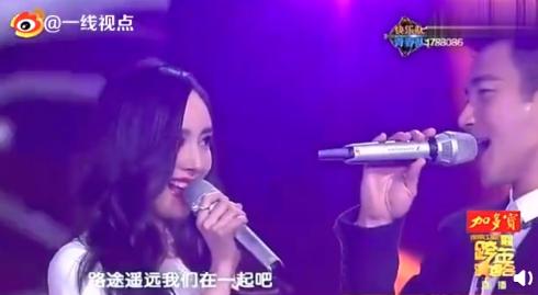 杨幂毁了一首歌？可是十年前她唱爱的供养时，台下观众在流泪