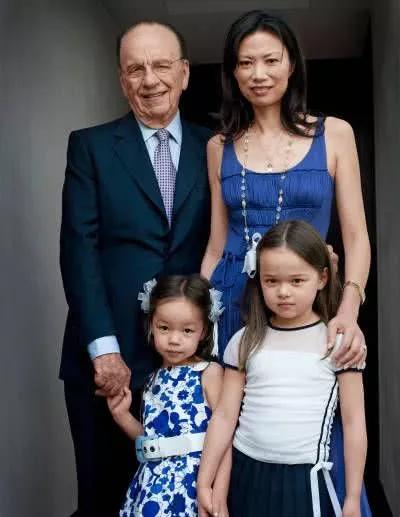儿大不由娘,邓文迪大女儿夜店狂欢,挑战虎妈邓文迪的霸道权威