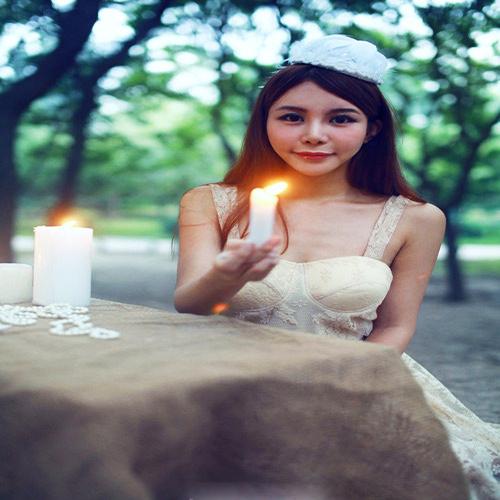 想在宝马里哭的拜金女,10年后法拉利上笑?暗讽孟非教会她做人