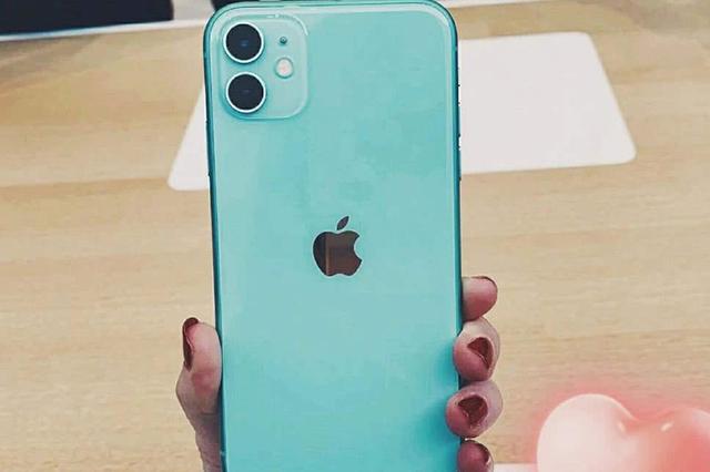 iPhone11为什么不值得买?浅谈目前手机的屏幕