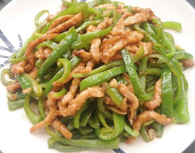 不管炒什么肉,学会这样腌制,炒出来的肉滑嫩不粘锅,超好吃