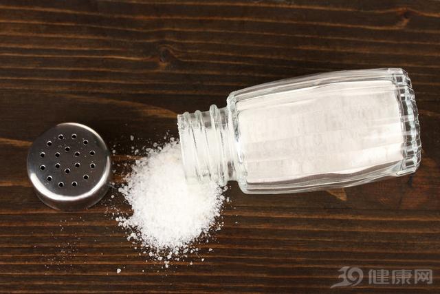 甲状腺病人能吃加碘盐吗？加碘盐和无碘盐该怎么选？给你几个答案