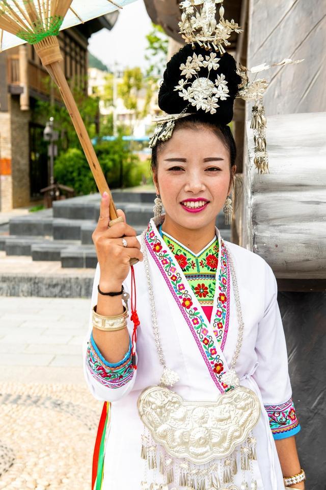 贵州旅行别再去西江了!此古寨不收门票游客超少,风景美得不像话