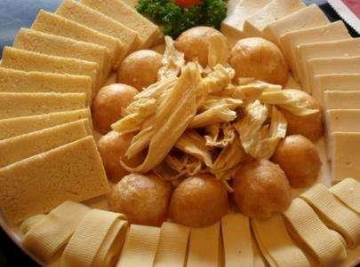 吃豆增强饱腹感稳定血脂还长寿,但营养师说:不建议吃2种豆制品