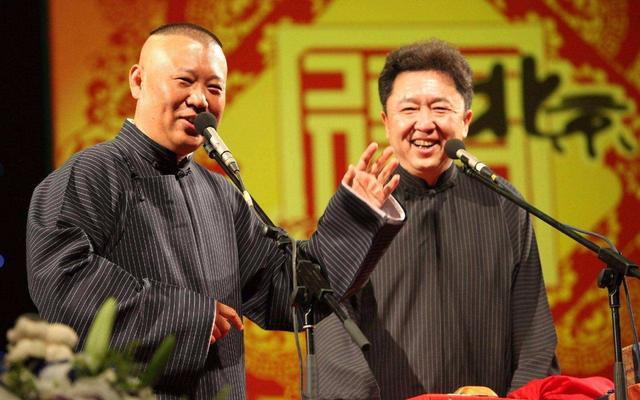 郭德纲问岳云鹏,你喜欢杨幂还是李小璐?岳云鹏的回答逗乐众人