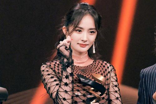 郭德纲问岳云鹏,你喜欢杨幂还是李小璐?岳云鹏的回答逗乐众人