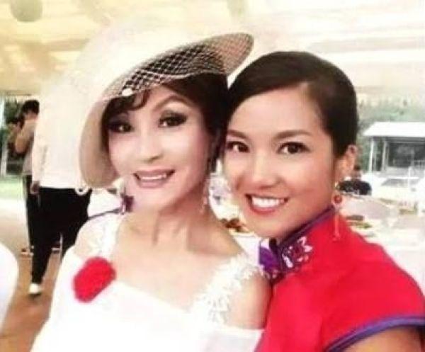 娱乐圈最爱美女星,坚持30年不吃晚饭,57岁患癌做手术仍不忘化妆