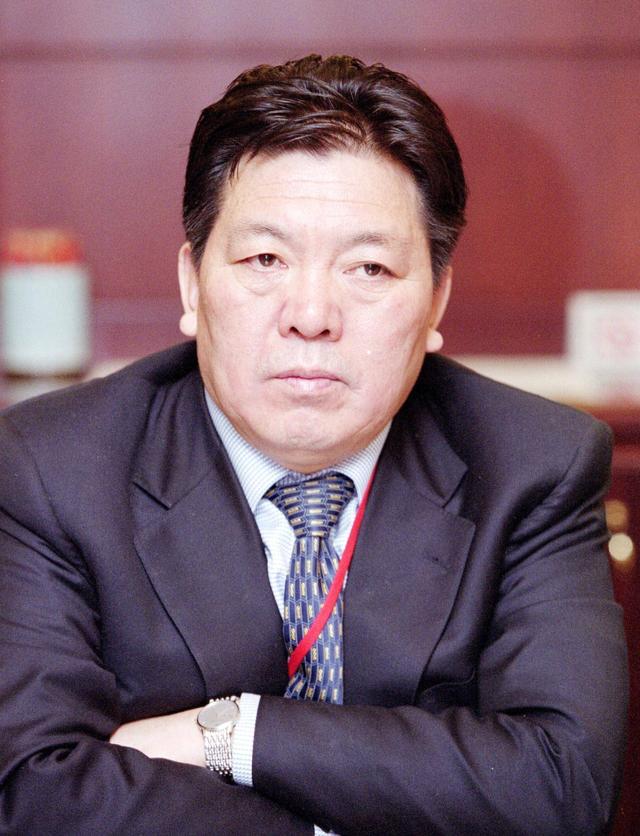 车晓前夫李兆会:27岁成山西首富后娶女星,却败光亿万家产成老赖