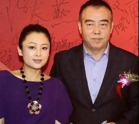 内涵杨幂轧戏,公开diss房祖名,内地第一美人到底有多恐怖?