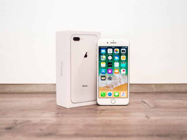 iPhone 8P/XR/11三代同堂,都有喜闻乐见的128GB,你选谁?