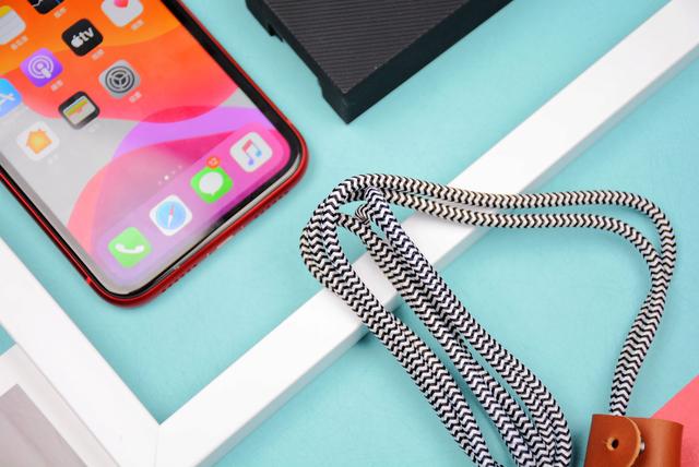 果然贵的有道理:苹果官方推荐的快充充电器,iPhone 11必备