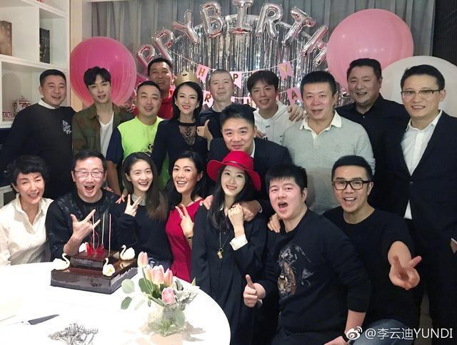 章子怡喜得贵子,圈内少人祝福,人缘受质疑?刘烨的评价一语中的