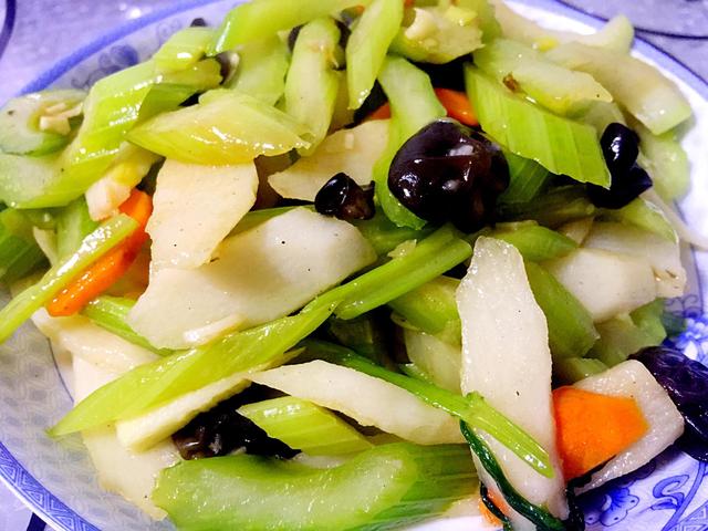 12道家常小炒,下班简单炒两个菜,再来2两小酒,一个字,美