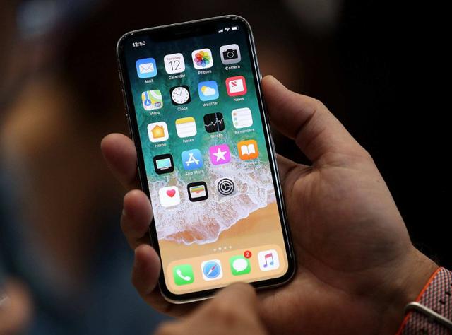 推荐你买国产手机的人,为何都用着iPhone11?这些你不得不深究