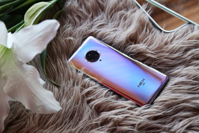 iPhone11/XR卡位,四千元档国产手机感到难受
