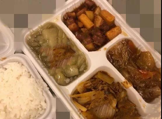 2020春晚剧组用餐曝光,一荤三素被批太清淡,师傅给出原因暖人心