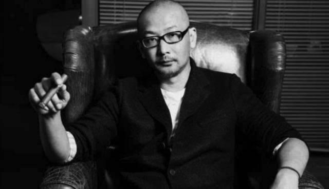 与马伊琍分手后,他另娶他人,结婚15年如今两人夫唱妇随儿女双全