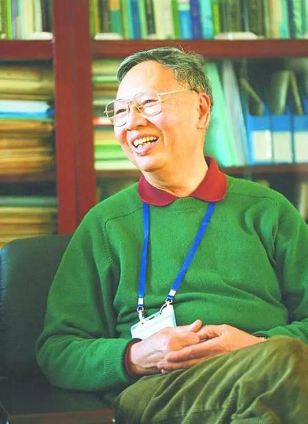人活到极致:周润发他们,都捐成穷人了