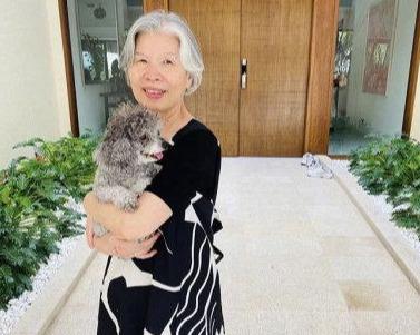 又被炫妈狂魔周杰伦拍上热搜!她算不算华人娱乐圈顶流老妈?