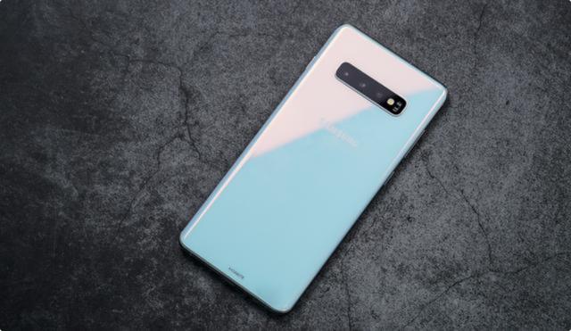 上市10个月跌至4500,8+128G三星2K旗舰怎么它就不香了?