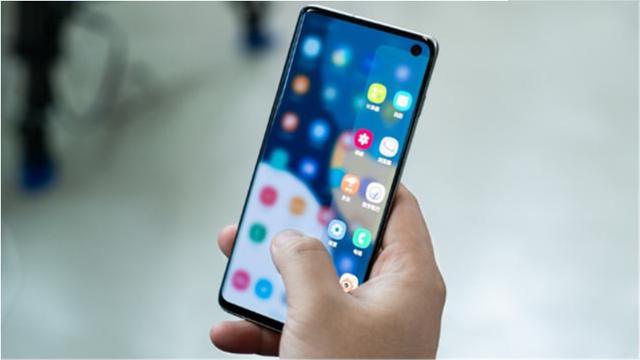 上市10个月跌至4500,8+128G三星2K旗舰怎么它就不香了?