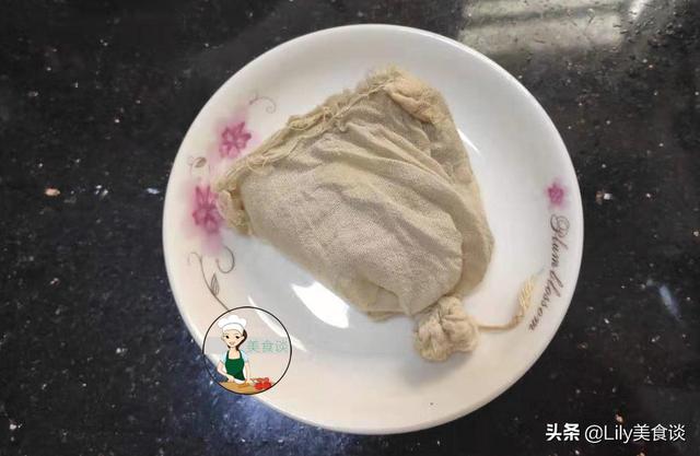 快过年了,教你做卤味,配方简单又入味,比买的好吃,家人超喜欢