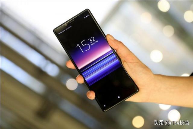 索尼Xperia 5简评：是落魄的流浪贵族，亦是手机圈中的异类