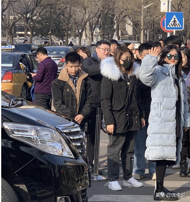 蔡明的新小品被毙,恐无缘央视春晚,谢娜肖战等人扛起大梁?