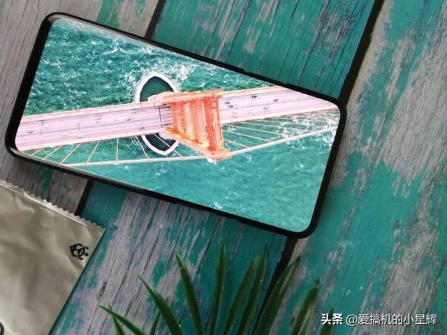 国产旗舰黑马!顶级2K屏+顶级拍照+顶级性能,从4499到3599