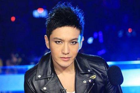 黄晓明的朋友圈,显示了这个男人无可匹敌的社交能力