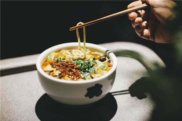 一道菜是否好吃,要看它是否下饭:中国人为何这么热爱主食?
