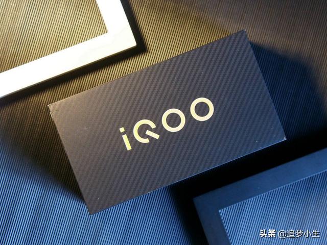新年买手机不入坑,两款最便宜的5G手机,8+128G版号称无敌手